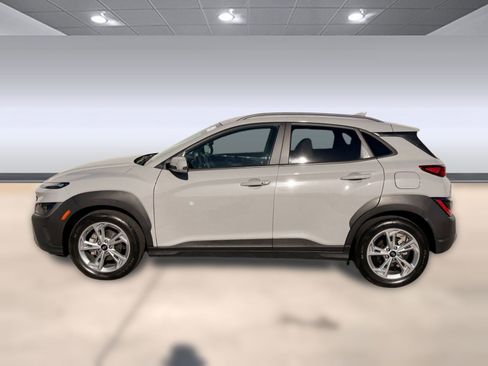 Used 2023 Hyundai Kona SEL image 2