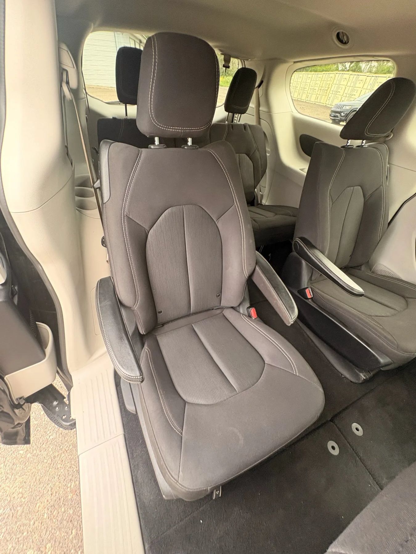 Used 2020 Chrysler Voyager LX w/ Cold Weather Group FWD image 31