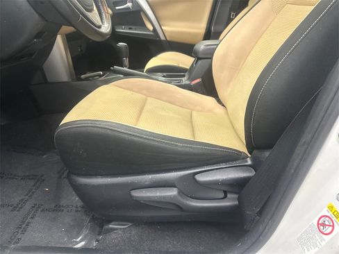 Used 2017 Toyota RAV4 XLE image 10