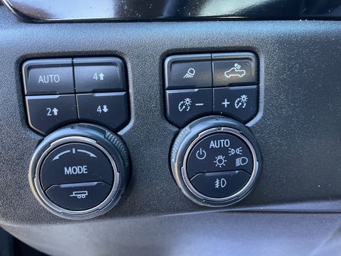 Used 2024 Chevrolet Silverado 3500 LTZ w/ LTZ Plus Package image 7