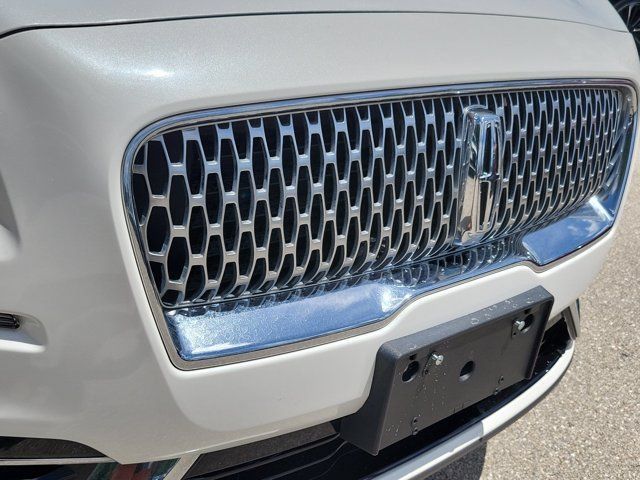Certified 2020 Lincoln Nautilus Reserve AWD/4WD image 13