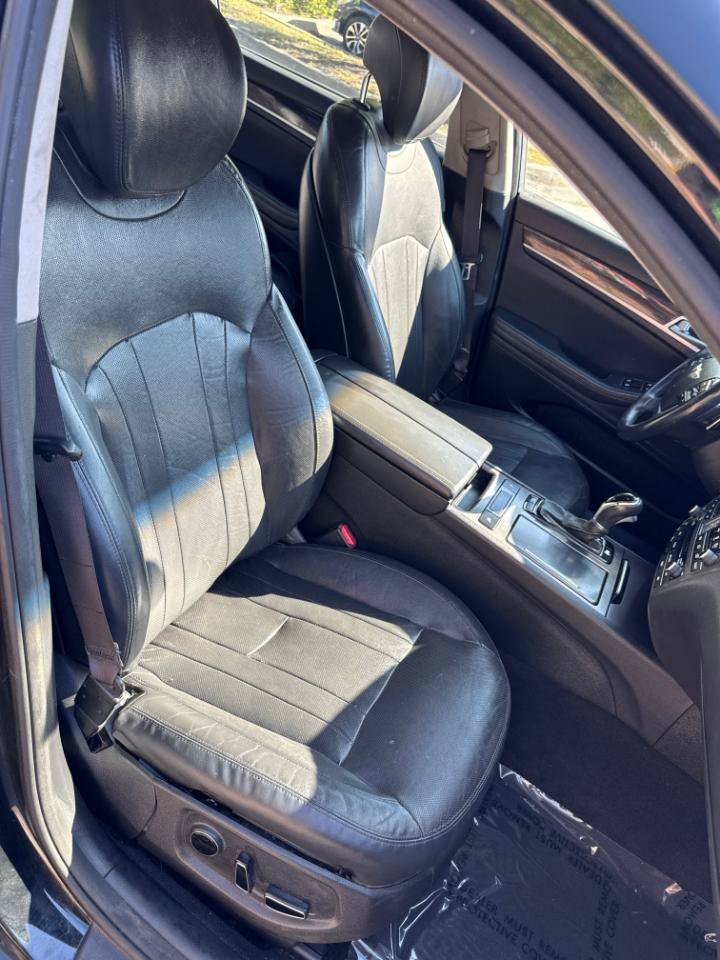 Used 2015 Hyundai Genesis 3.8 RWD image 15