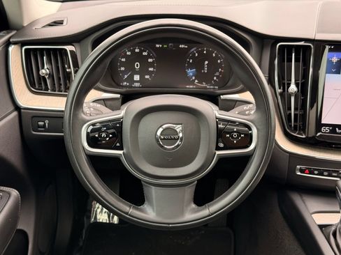 Used 2018 Volvo XC60 T5 Inscription w/ Convenience Package AWD/4WD image 28