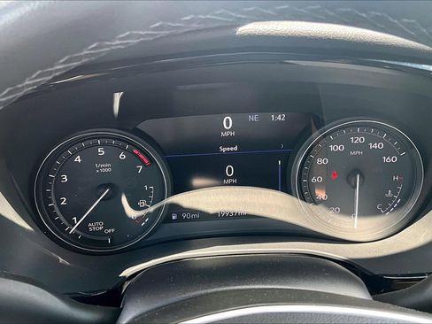 Used 2022 Cadillac XT5 Premium Luxury w/ Technology Package FWD image 20