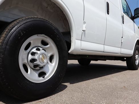 New 2025 Chevrolet Express 2500 w/ Driver Convenience Package image 28