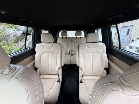 Used 2023 Jeep Grand Cherokee L Limited w/ Luxury Tech Group II AWD/4WD image 22
