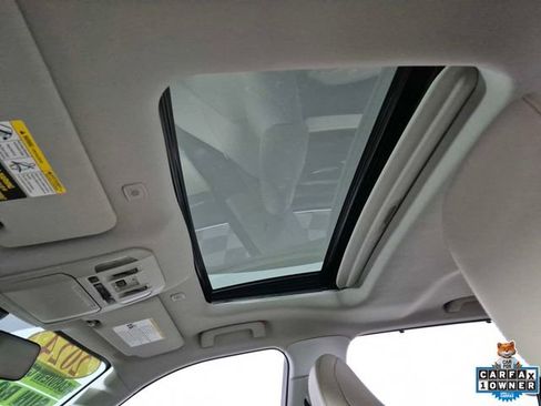 Used 2024 Toyota Highlander Limited image 23