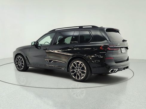 Used 2024 BMW X7 M60i AWD/4WD image 7