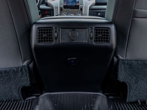 Used 2021 Toyota Tundra SR5 w/ SR5 Upgrade Package AWD/4WD image 33