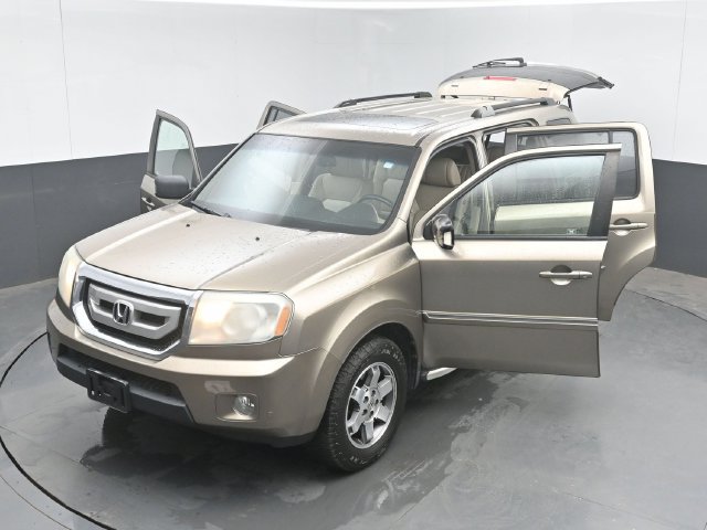 Used 2010 Honda Pilot Touring image 51