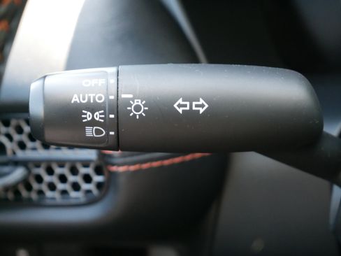 Used 2025 Honda HR-V Sport image 25