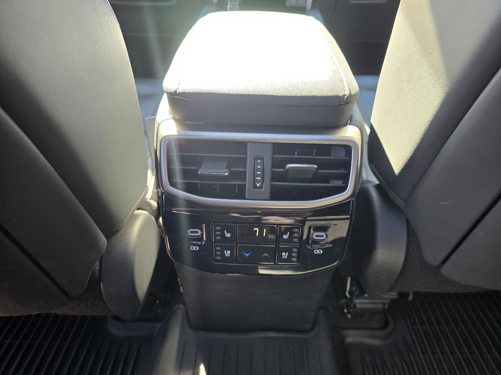 Used 2023 Lexus RX 350 AWD w/ Cold Area Package image 28
