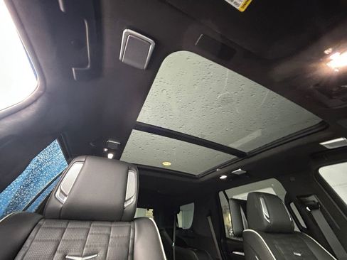 New 2026 Cadillac Escalade Platinum Sport w/ LPO, ONYX Package image 27