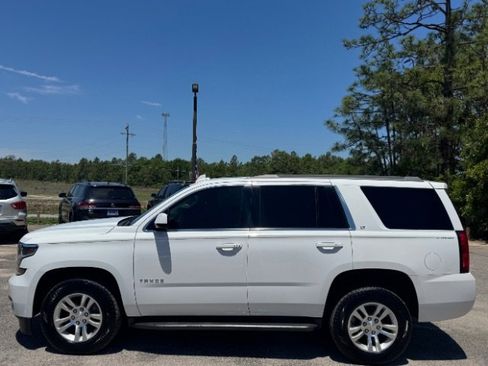 Used 2017 Chevrolet Tahoe LT w/ Luxury Package RWD image 7
