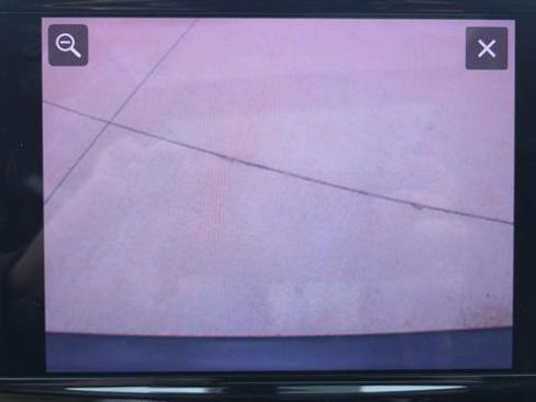 Certified 2022 Chrysler Pacifica Limited FWD image 43