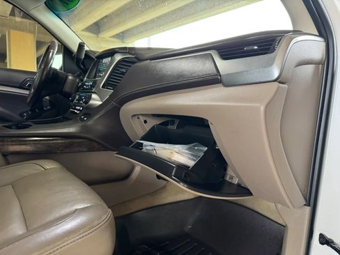 Used 2017 Chevrolet Suburban LT w/ Texas Edition Package RWD image 31