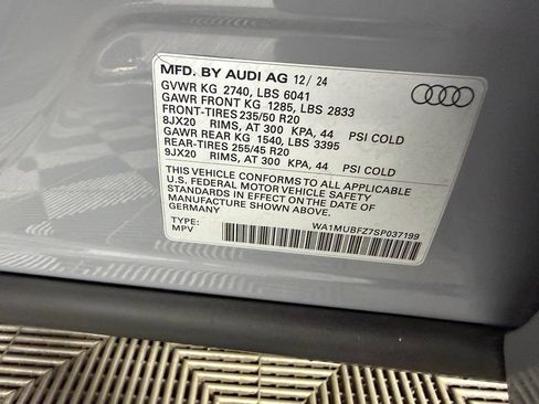 Used 2025 Audi Q4 e-tron Prestige w/ Black Optic Package AWD/4WD image 34
