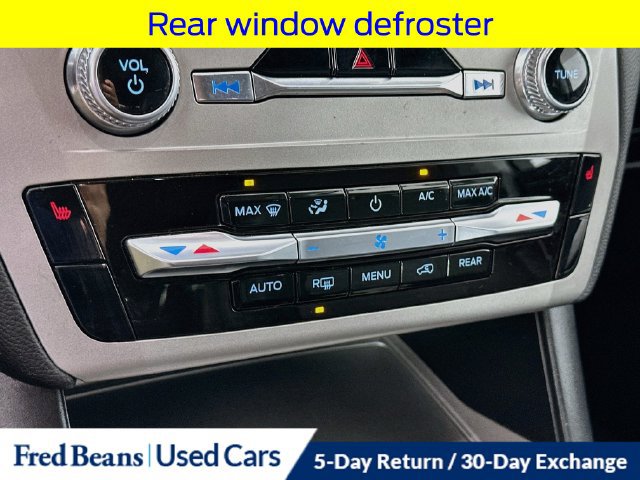 Used 2022 Ford Explorer XLT AWD/4WD image 19