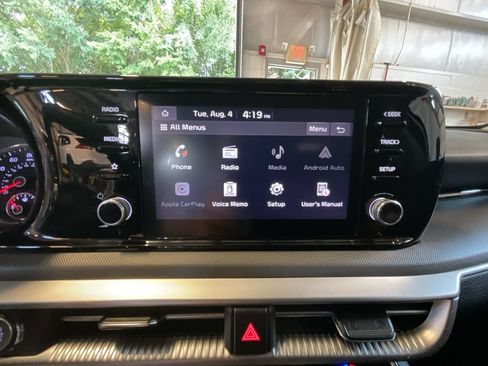 Used 2022 Kia K5 LXS FWD image 19