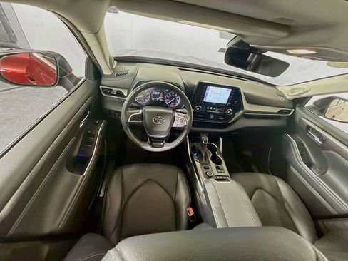 Used 2022 Toyota Highlander Limited image 23
