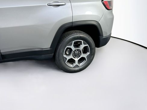 Used 2022 Jeep Compass Trailhawk AWD/4WD image 28
