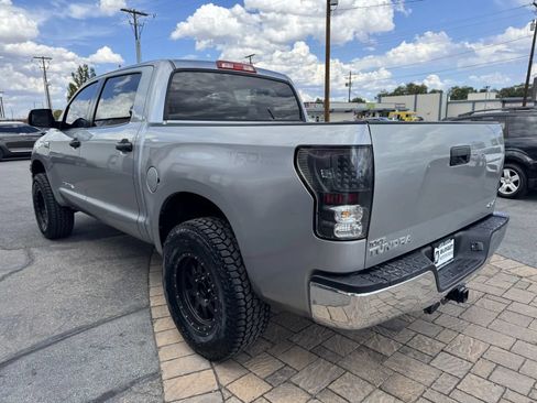 Used 2010 Toyota Tundra 4x4 CrewMax w/ Tow Pkg image 4