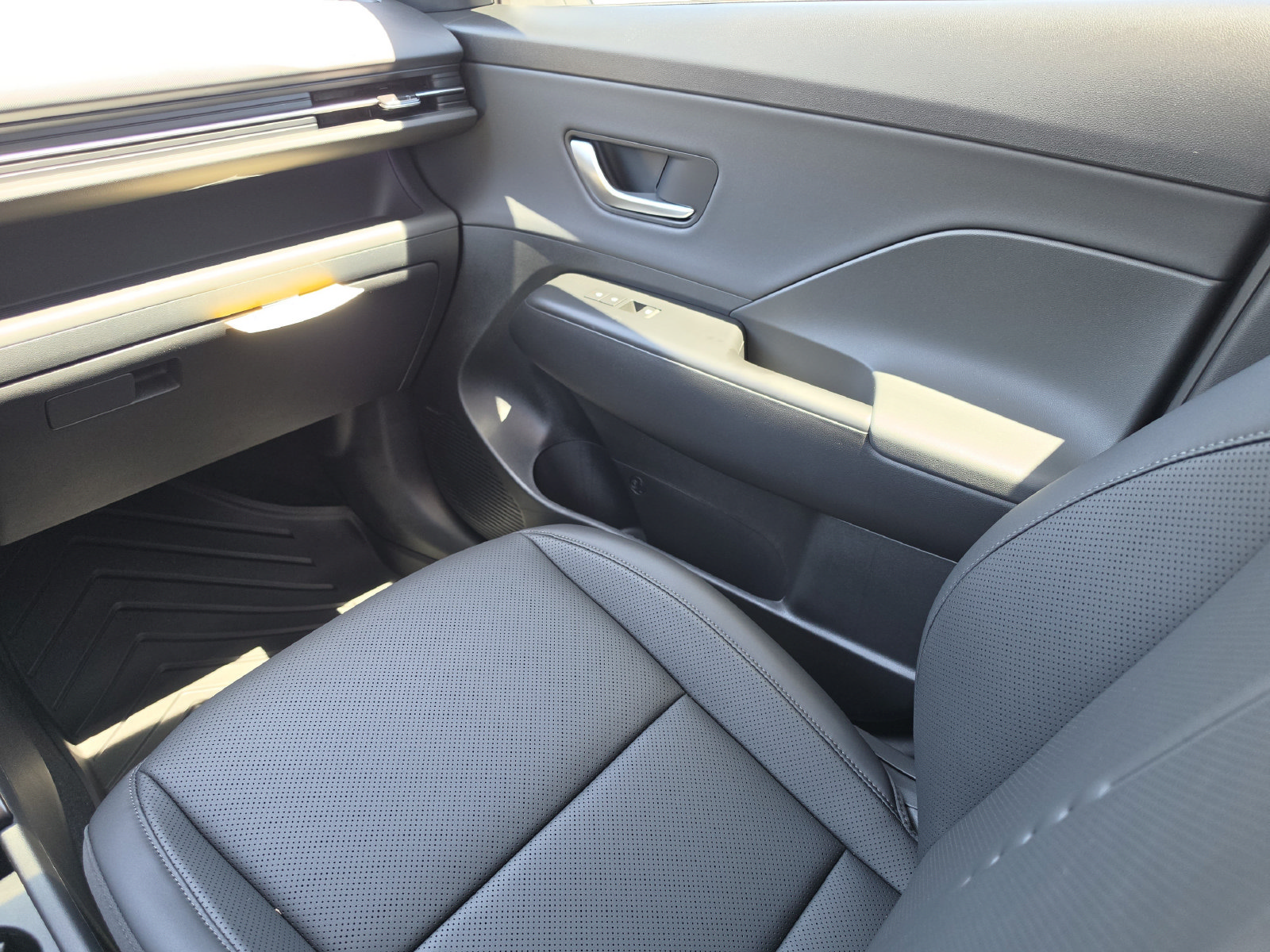 New 2026 Hyundai Kona Limited FWD image 19