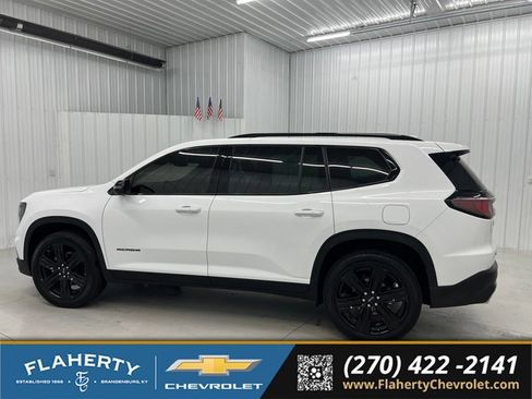 Used 2025 GMC Acadia Elevation w/ Elevation Premium Package FWD image 5