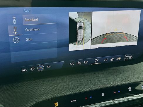 Used 2025 Buick Enclave Preferred image 23