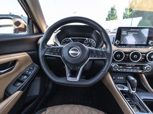 Used 2025 Nissan Sentra SV w/ SV Premium Package FWD image 23