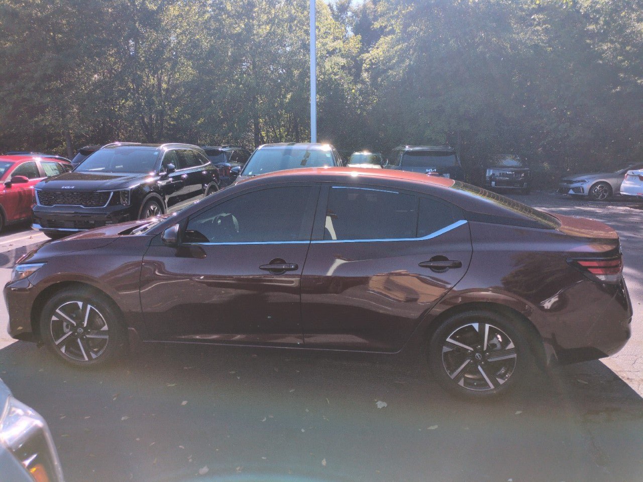 Used 2025 Nissan Sentra SV FWD image 4