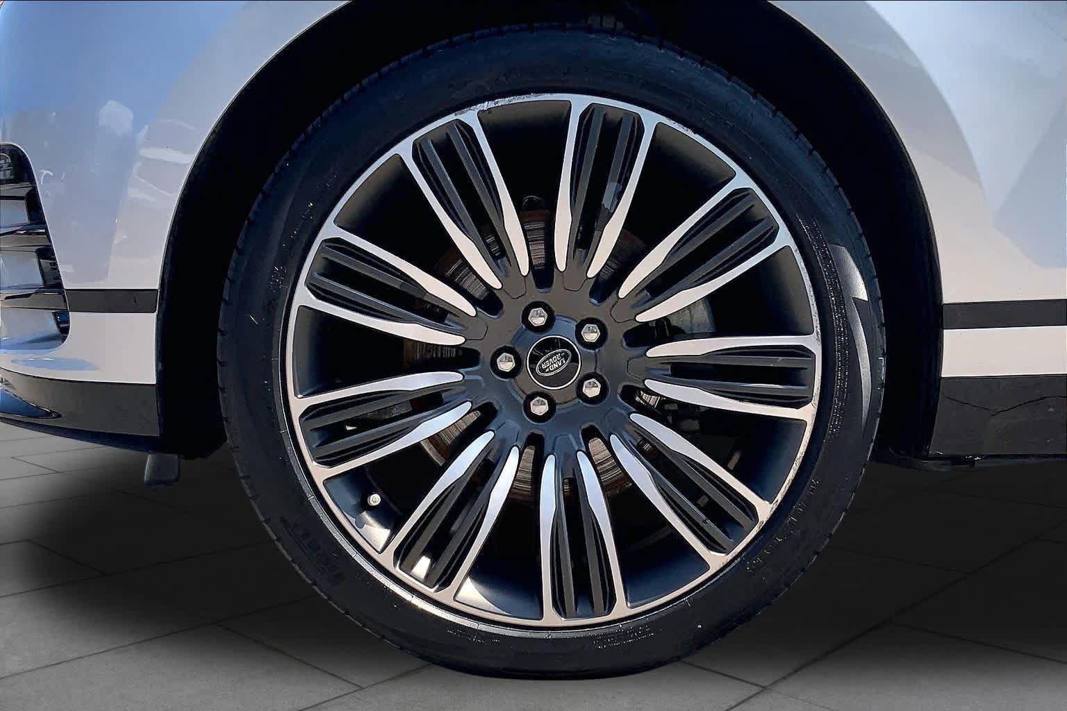 Used 2023 Land Rover Range Rover Velar R-Dynamic S AWD/4WD image 11
