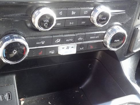 Certified 2022 Ford F150 XLT w/ Equipment Group 302A High image 15