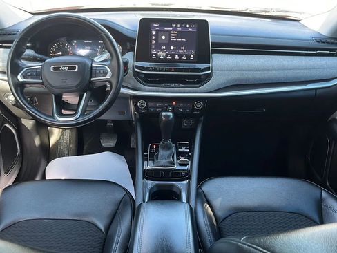 Used 2022 Jeep Compass Latitude w/ Convenience Group image 19