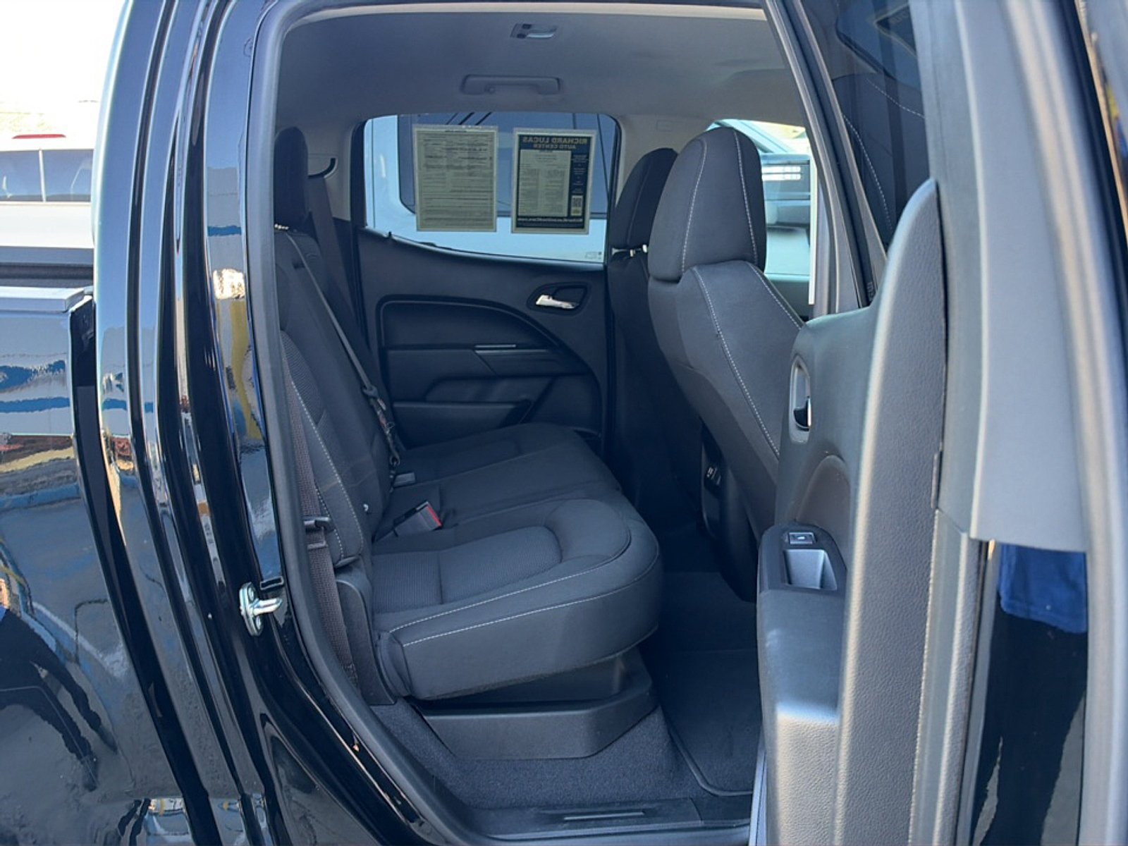 Used 2022 Chevrolet Colorado LT w/ Safety Package AWD/4WD image 20