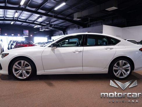 Used 2023 Acura TLX w/ Technology Package FWD image 4