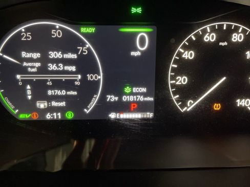 Used 2025 Honda CR-V Sport-L image 3