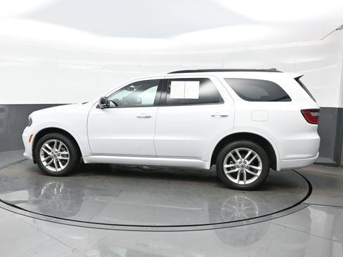 Used 2024 Dodge Durango GT image 3