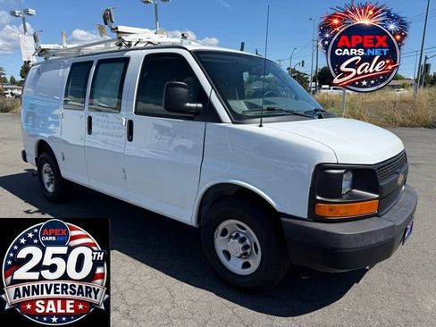 Used 2015 Chevrolet Express 2500 RWD image 1