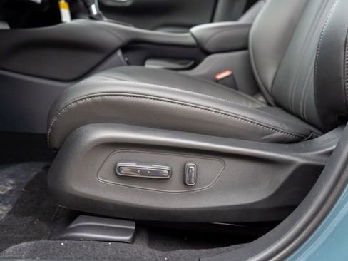 Used 2024 Honda HR-V EX-L image 17