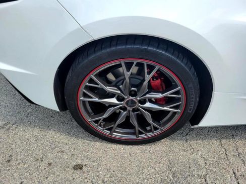 Used 2023 Chevrolet Corvette Stingray Premium Conv w/ Z51 Performance Package image 42