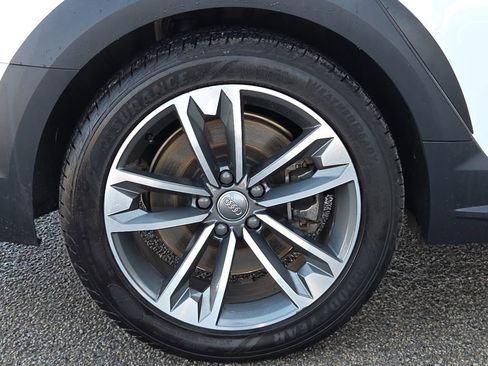 Used 2017 Audi A4 2.0T allroad Premium w/ Convenience Package image 9