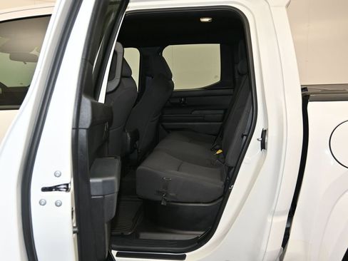 Used 2024 Toyota Tacoma SR image 22