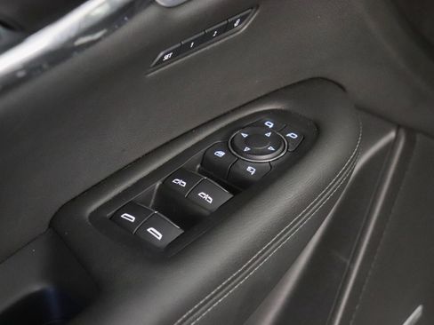 Used 2023 Cadillac XT6 Premium Luxury w/ LPO, Floor Liner Package AWD/4WD image 13