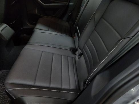 Used 2022 Volkswagen Jetta SE image 12