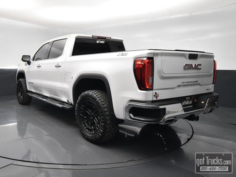 Used 2023 GMC Sierra 1500 SLT AWD/4WD image 5