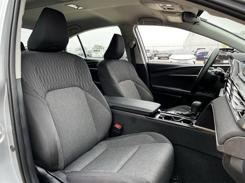 Used 2025 Toyota Camry LE image 24