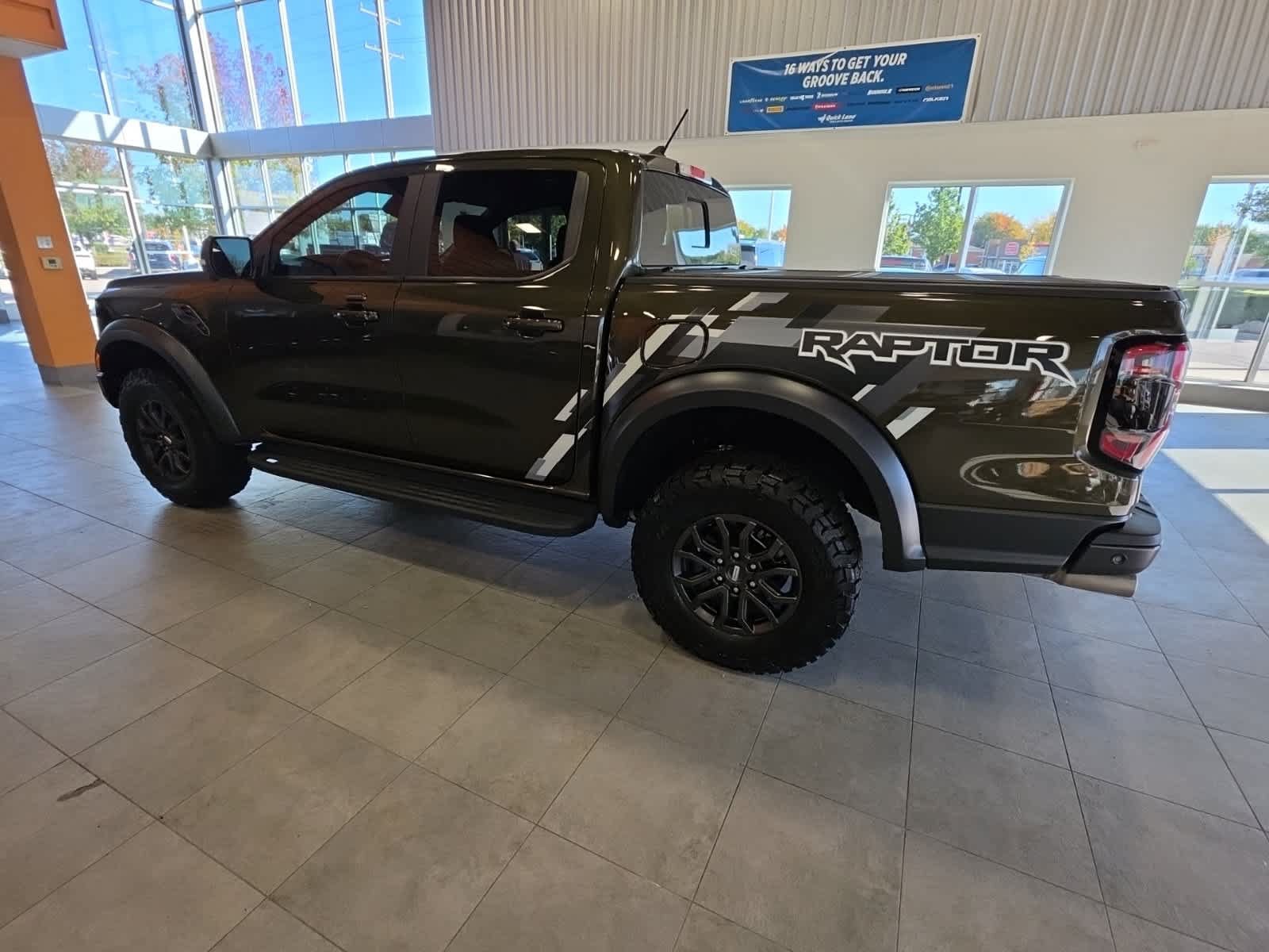 Used 2024 Ford Ranger Raptor AWD/4WD image 11