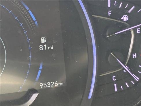 Used 2020 Hyundai Santa Fe SEL w/ Cargo Package FWD image 10