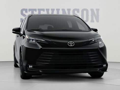 New 2026 Toyota Sienna XLE Woodland Edition AWD/4WD image 16
